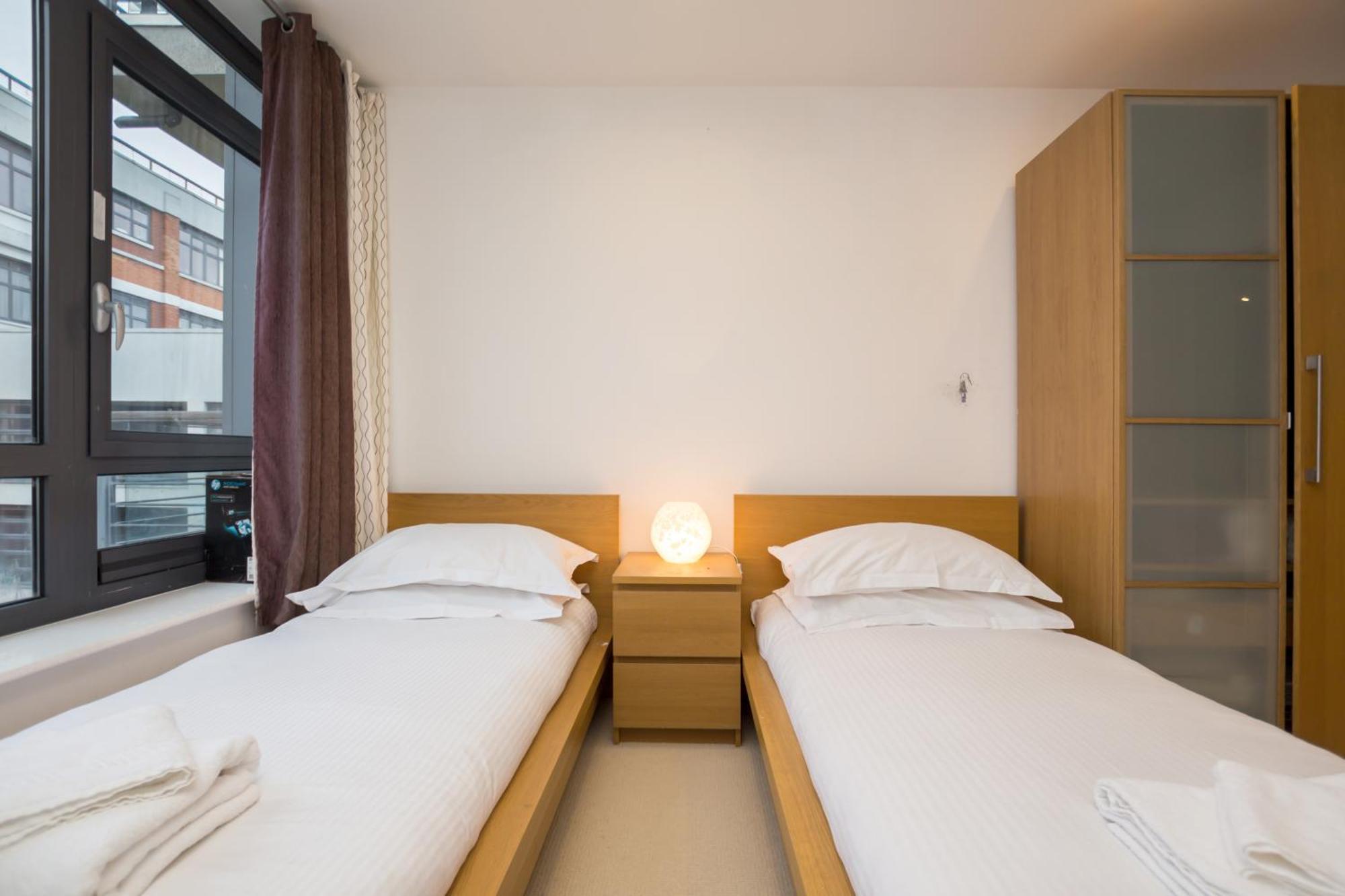 Splendid 2 Bdr With Panoramic View, Acton Apartamento